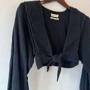UO Carly Tie-Front Cropped Top in Black Gauze
